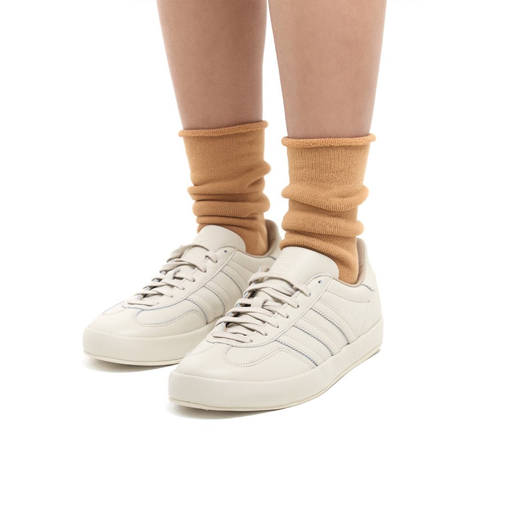 Bakery Socks (Milk Tea)